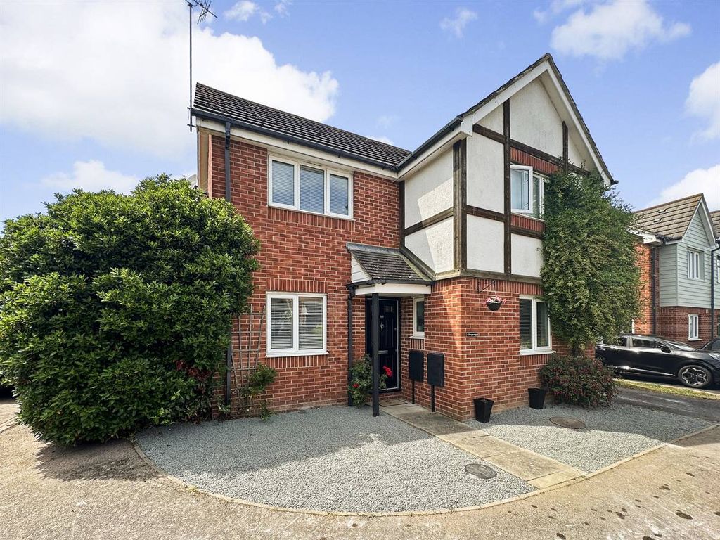 Property photo 1 of 28