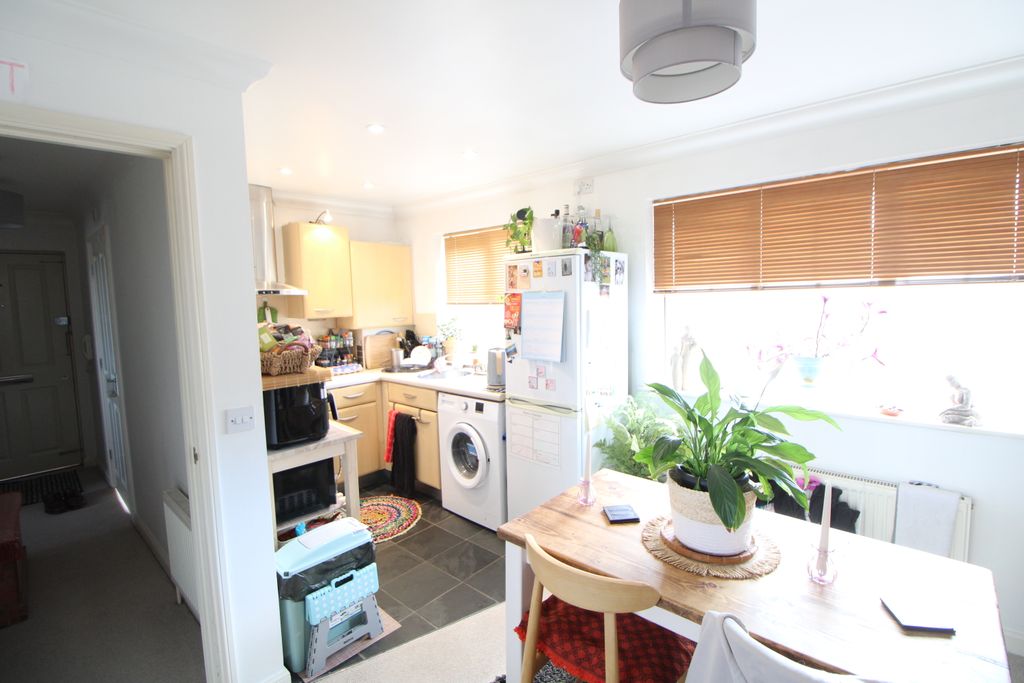 Property photo 3 of 6 Img_8649