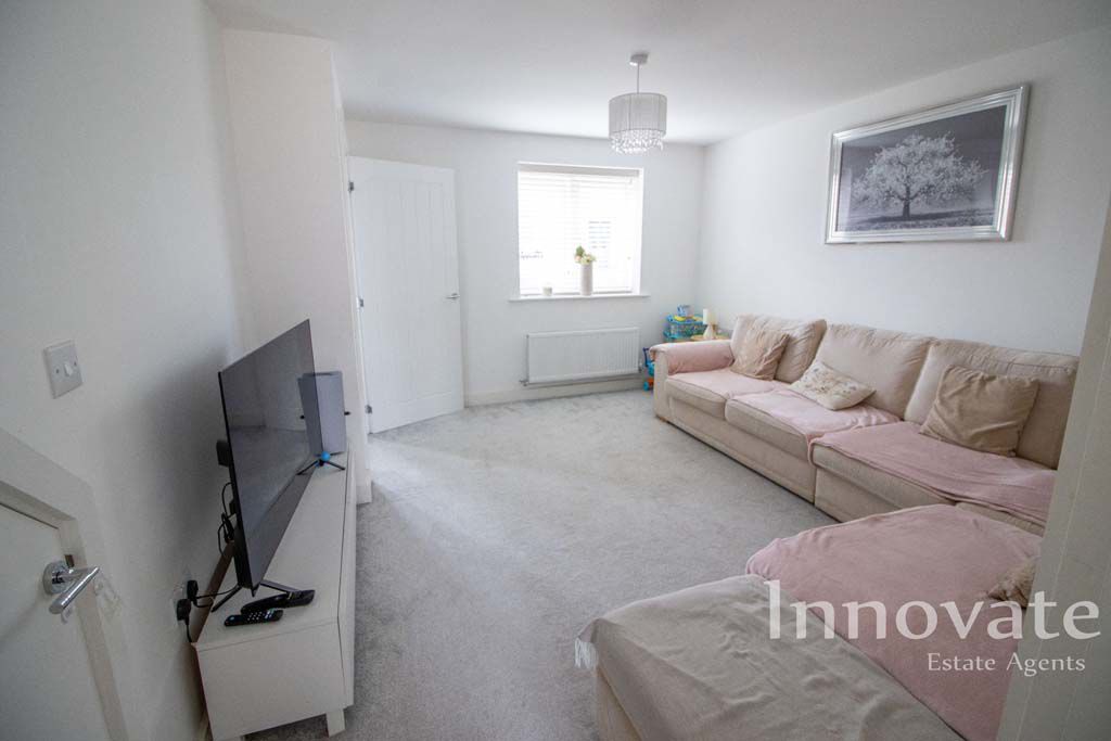 Property photo 3 of 14 Photo 11