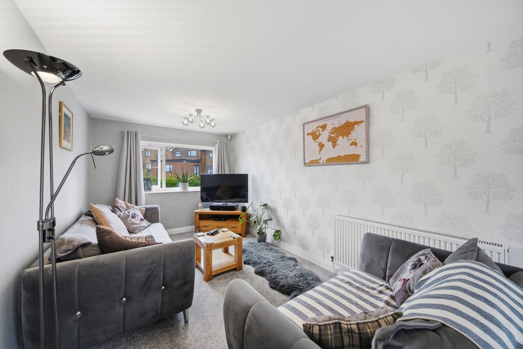 Property photo 3 of 50