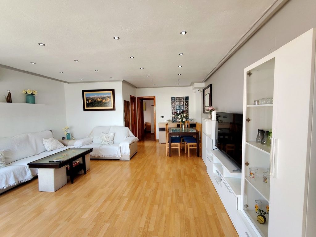 Property photo 2 of 41