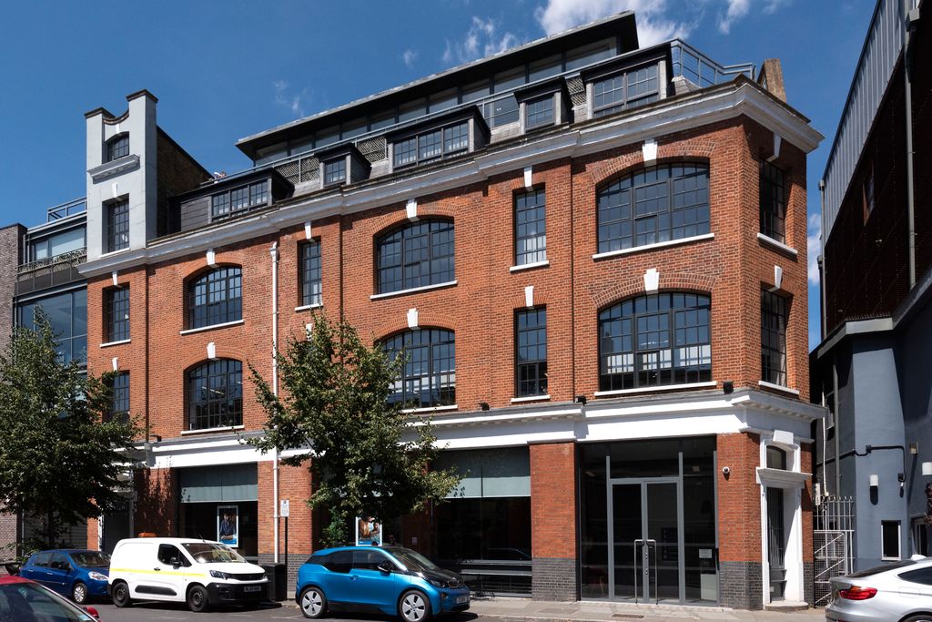 Property photo 1 of 5