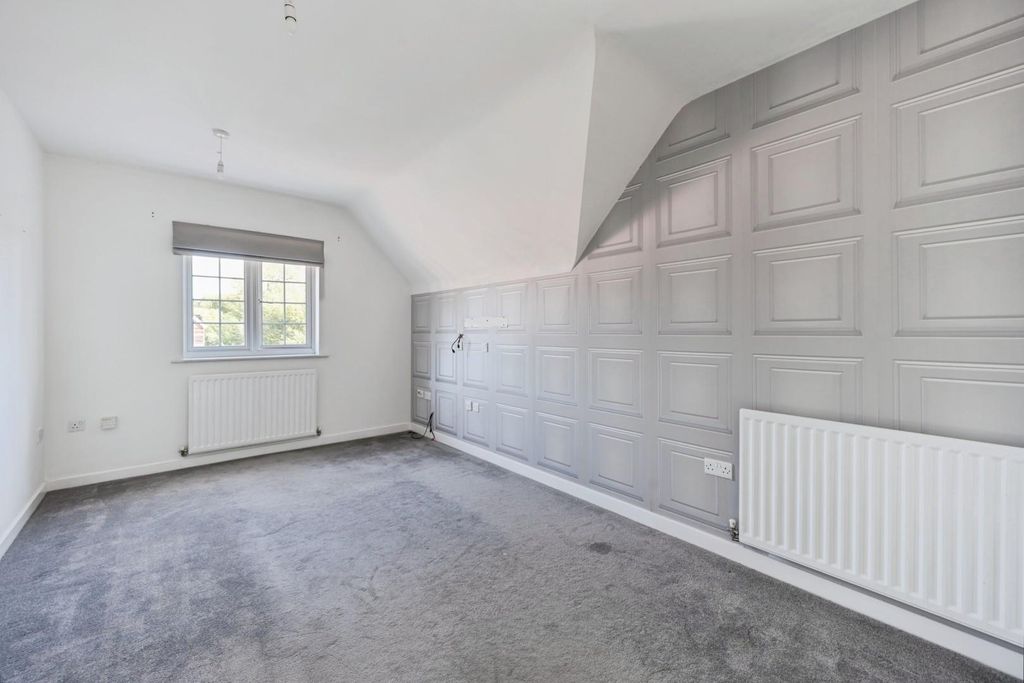 Property photo 3 of 14 16Marinaview-4.Jpg