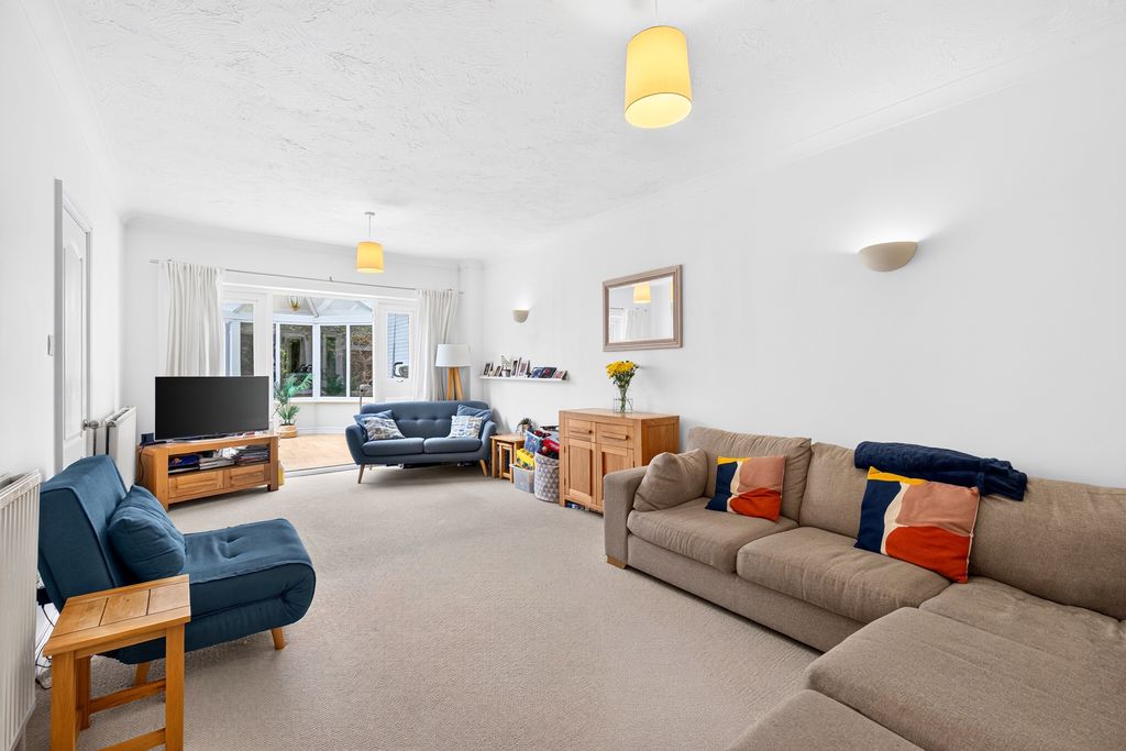 Property photo 3 of 27 A6707066