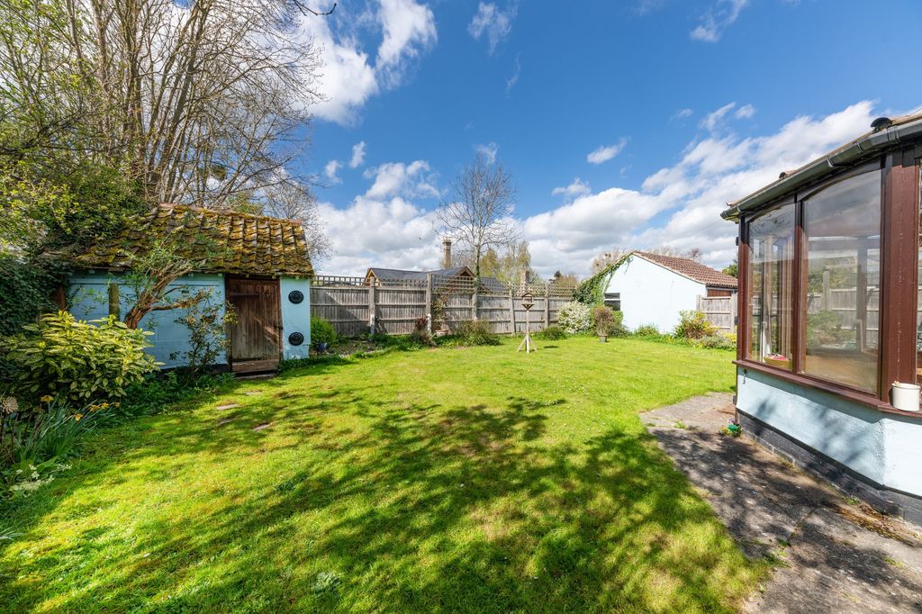 Property photo 2 of 16