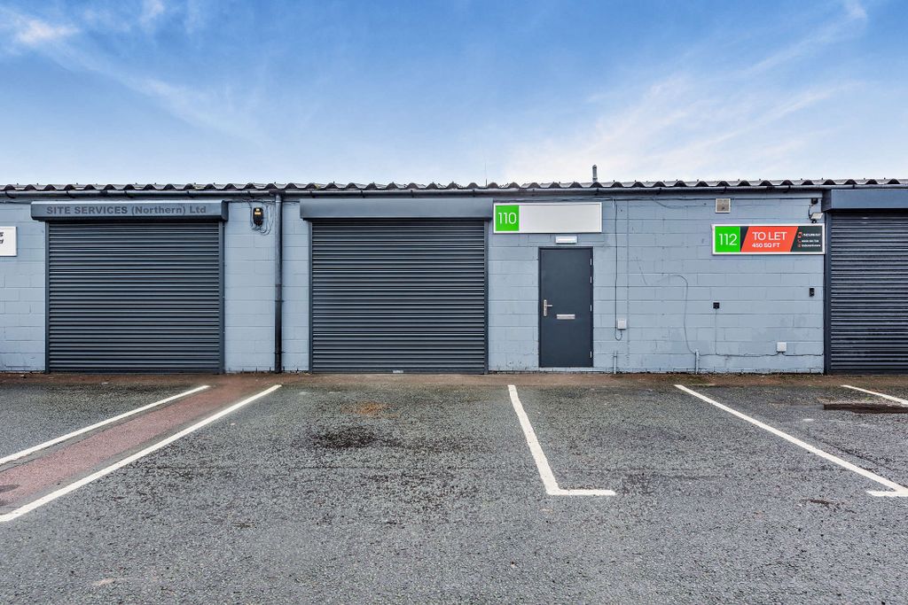 Property photo 2 of 13