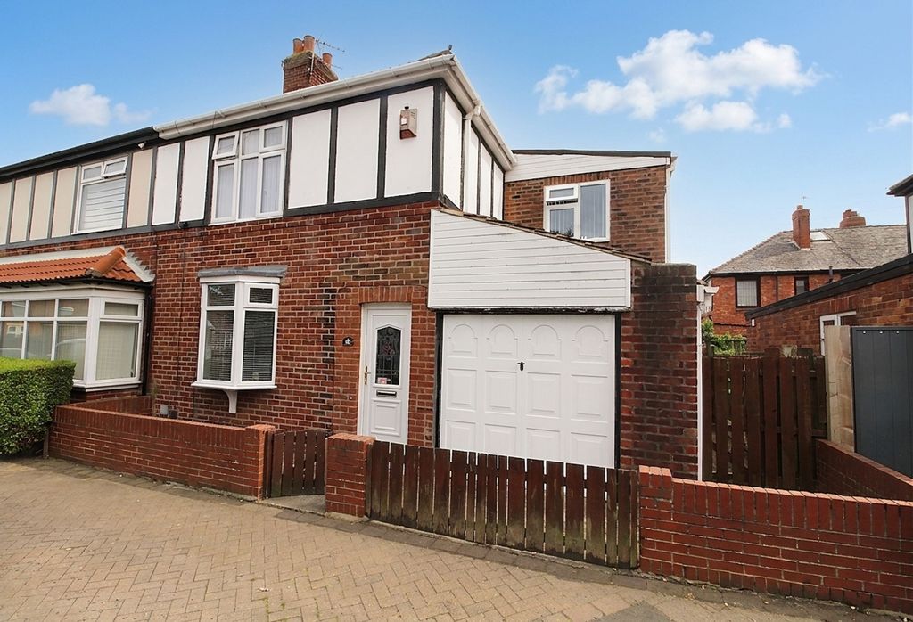 Property photo 1 of 13 Front External