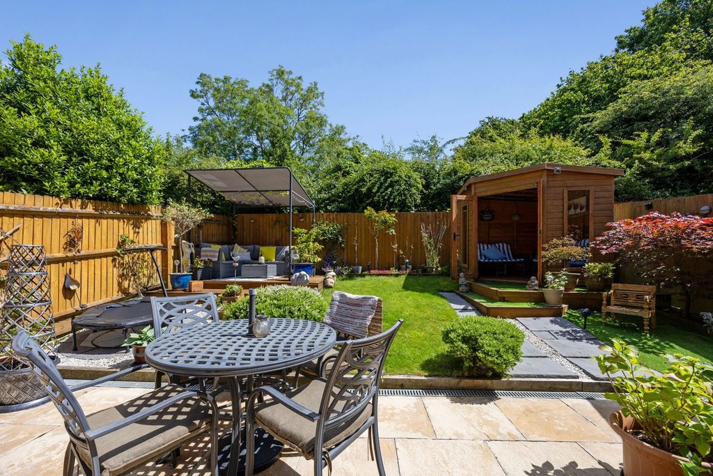 Property photo 2 of 42 Rear Garden