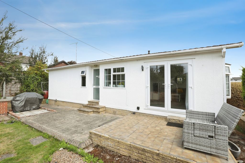 Property photo 2 of 18
