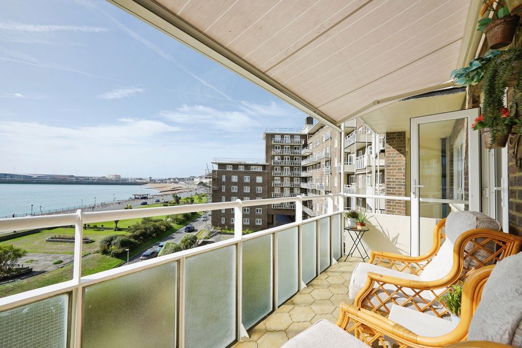 Property photo 1 of 16 Pbox-Img.Jpg