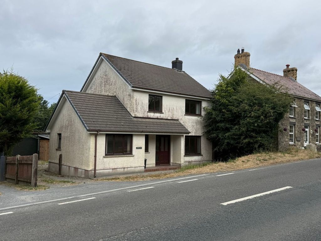 Property photo 1 of 40