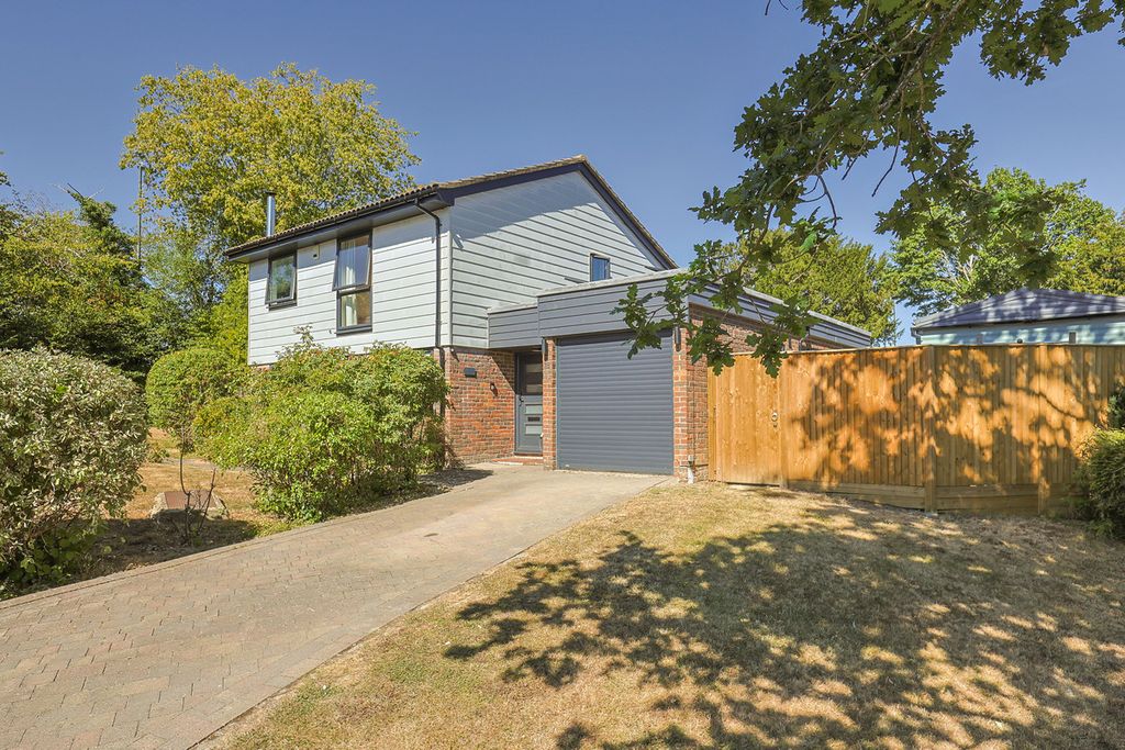 Property photo 1 of 26
