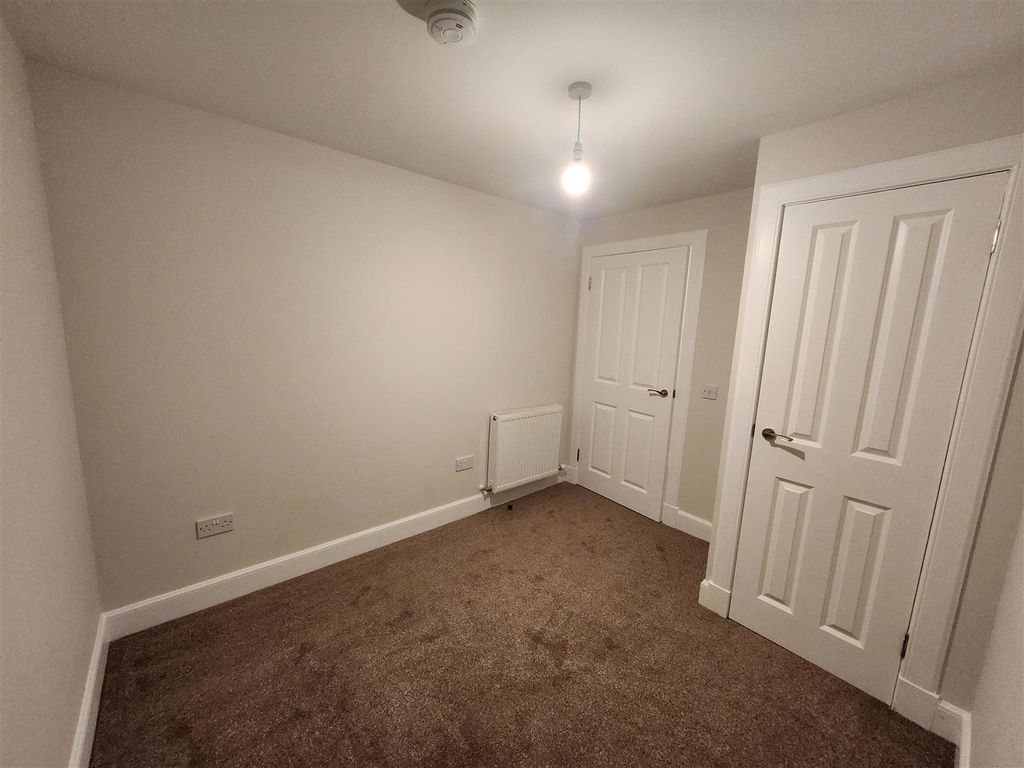 Property photo 3 of 14 3.Jpg