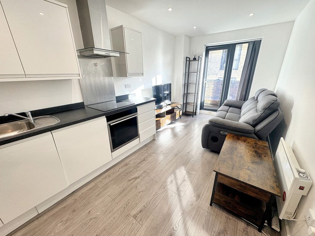 Property photo 3 of 19