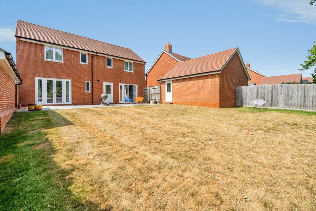 Property photo 3 of 29