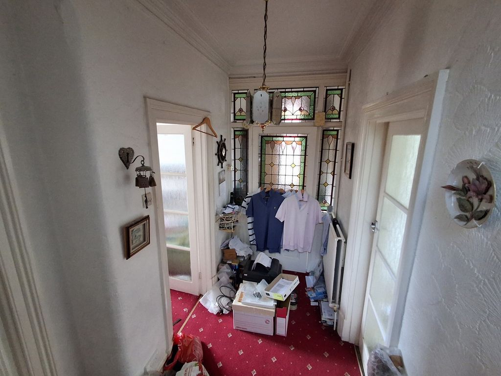 Property photo 3 of 20 Inner Hall