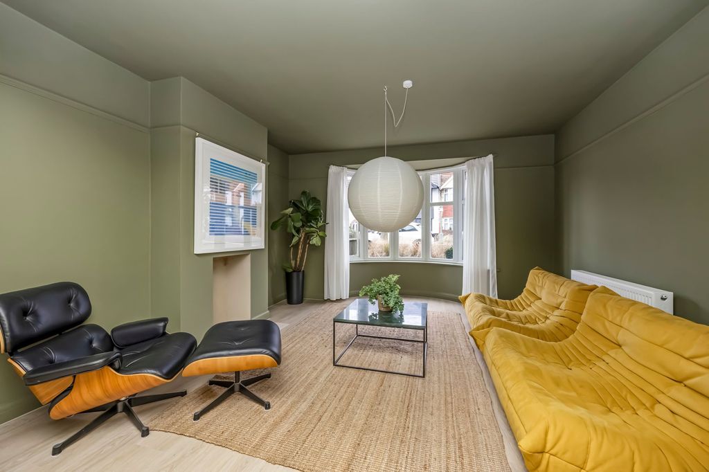 Property photo 3 of 25