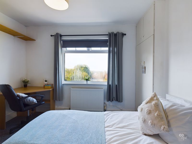 Property photo 3 of 8 Photo 13