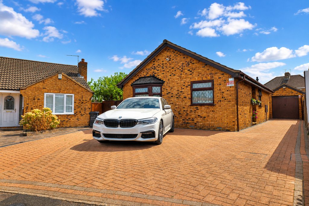 Property photo 1 of 17 Front