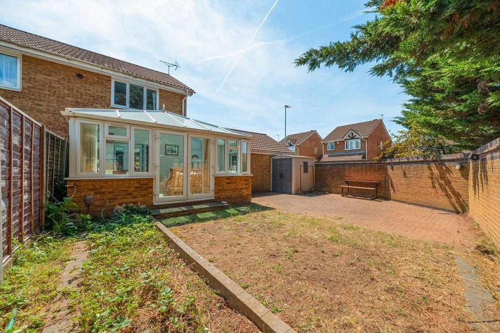Property photo 2 of 17