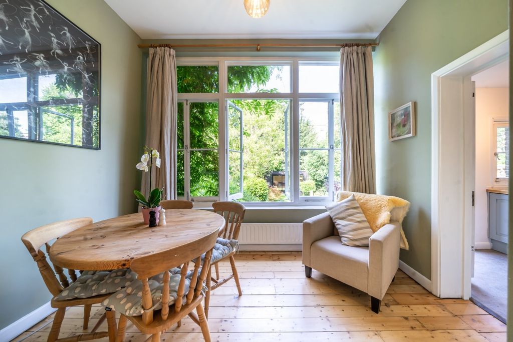 Property photo 2 of 14 Picture No. 15