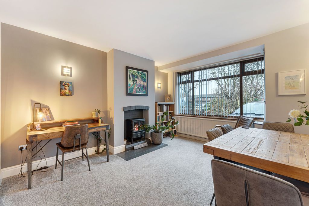 Property photo 3 of 25