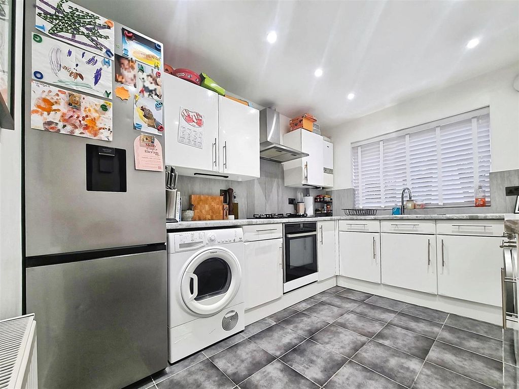 Property photo 2 of 19 User_Edited_Photo-553E70ee_User-Edited-c4cc0c3B-71