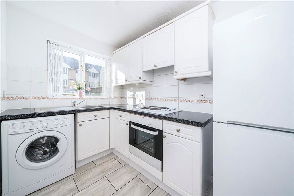 Property photo 3 of 5