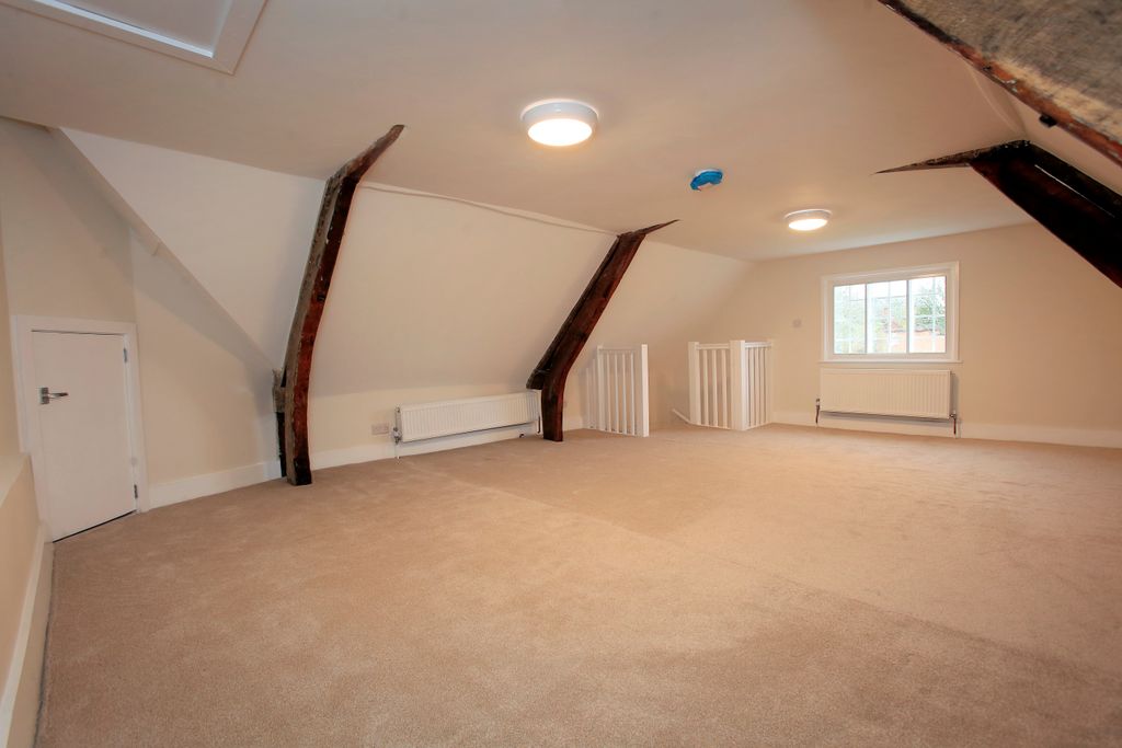 Property photo 3 of 29