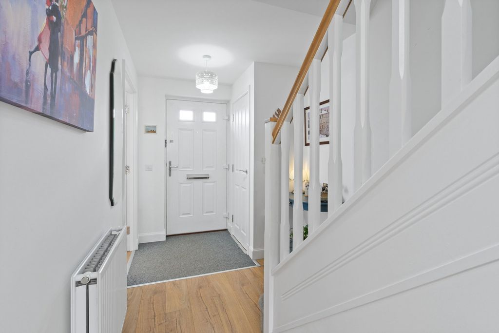 Property photo 3 of 30