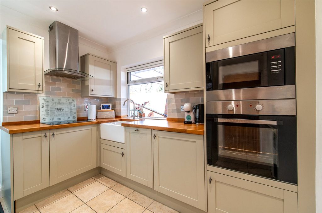 Property photo 3 of 28 Picture 3