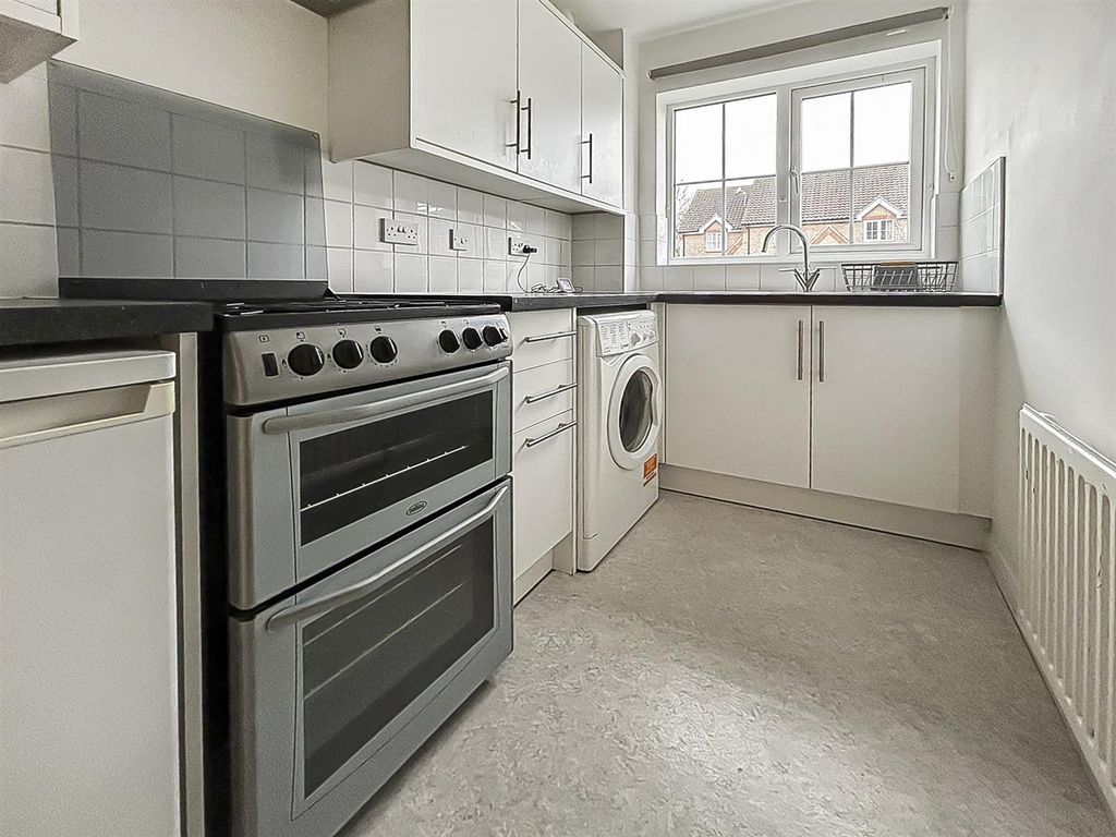 Property photo 3 of 8 13_68401.Jpg