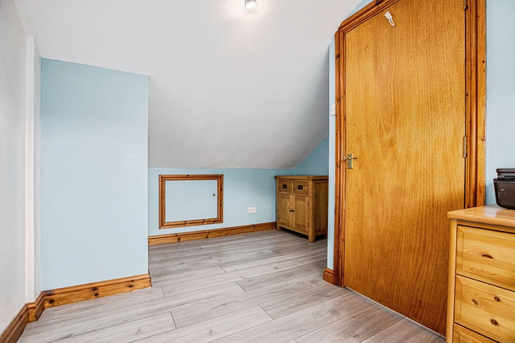 Additional image 12 of 3 bed semi-detached house for salePenygarreg Close, Pant, Oswestry, Shropshire SY10