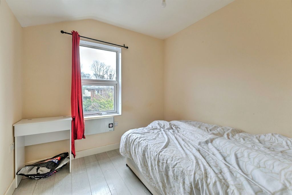 Additional image 5 of 7 bed terraced house for saleSt. Pauls Road, Northampton NN2