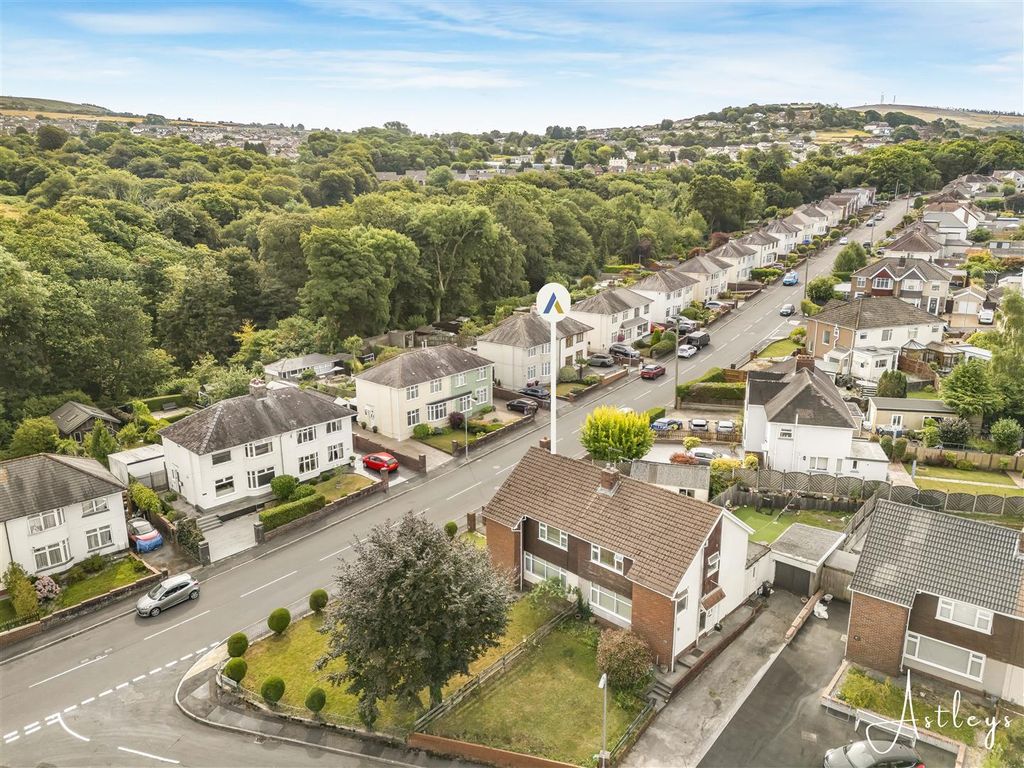 Property photo 1 of 18 Drone