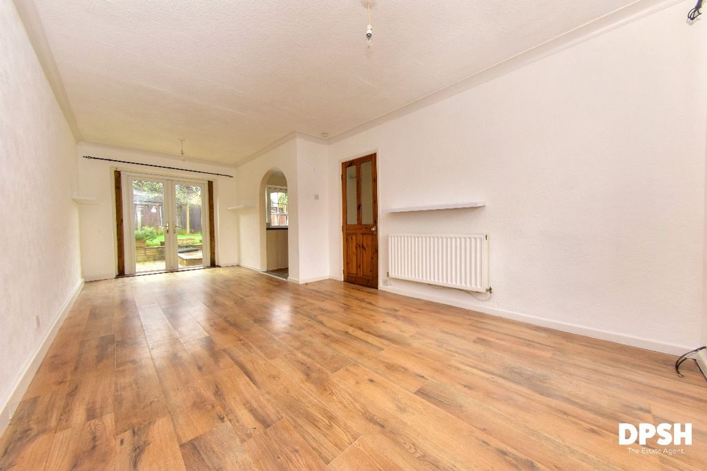 Property photo 2 of 24