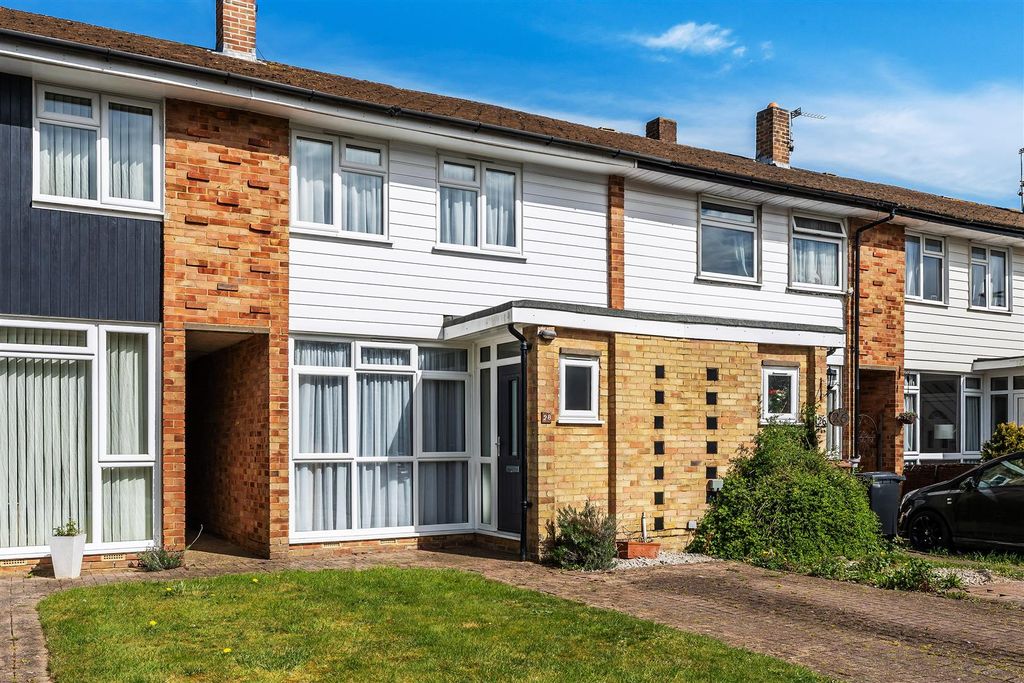 Property photo 1 of 18 28-Silkham-Road-25.Jpg