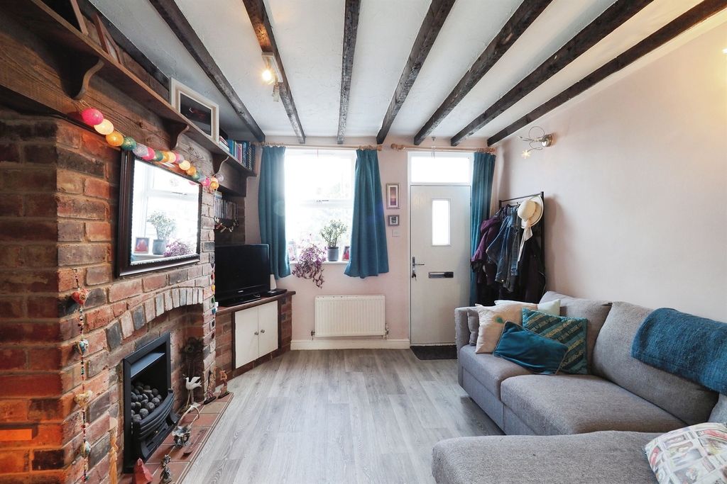 Property photo 3 of 17