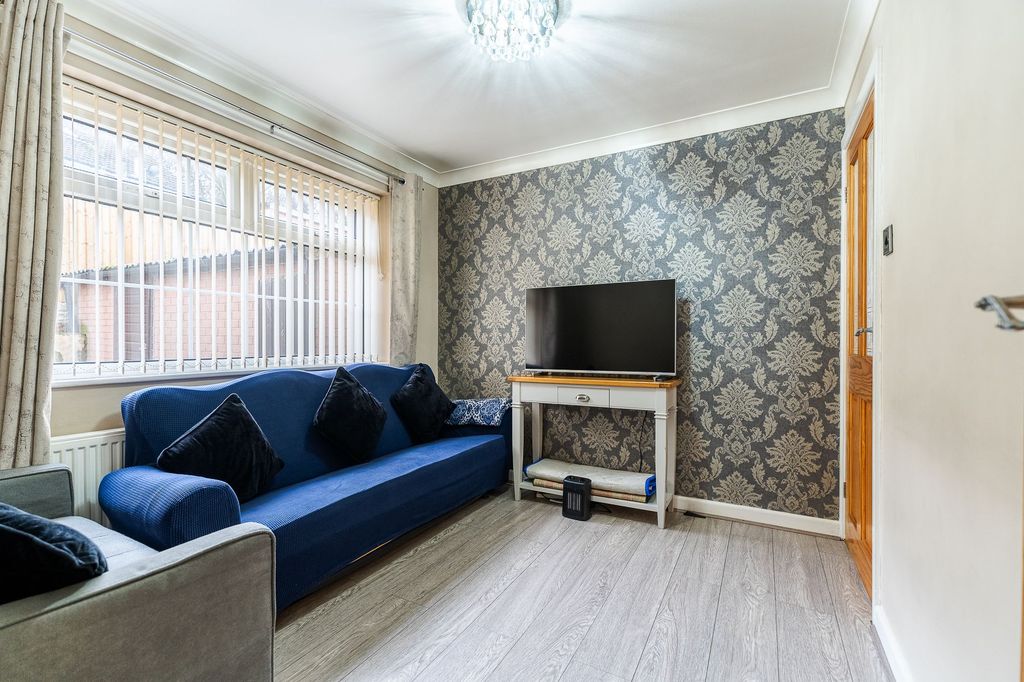 Additional image 7 of 3 bed detached house for saleBriar Close, Heckmondwike WF16