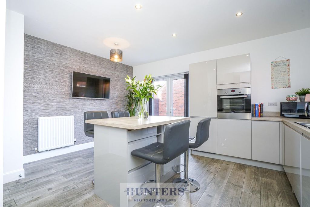 Property photo 3 of 35 Dsc08001.Jpg