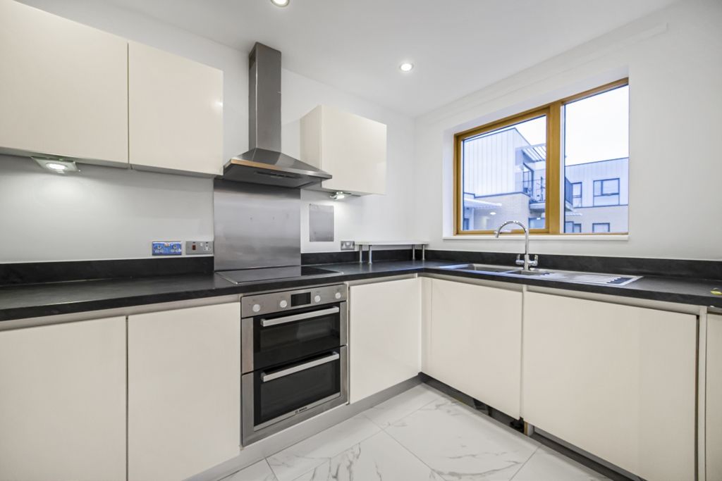 Property photo 1 of 12 St James House -0...