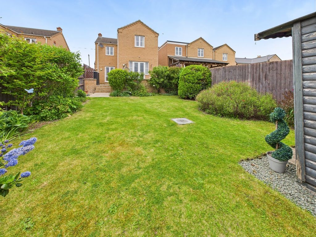 Property photo 2 of 21