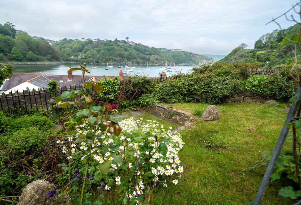Property photo 2 of 50 2