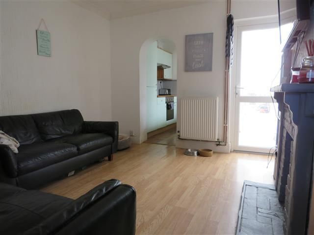 Property photo 3 of 10 Living Room