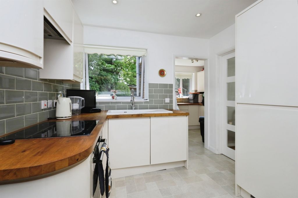 Property photo 3 of 19