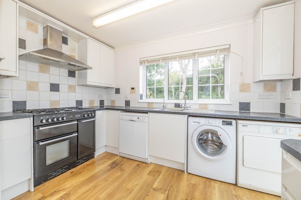 Property photo 2 of 30 Picture No. 07