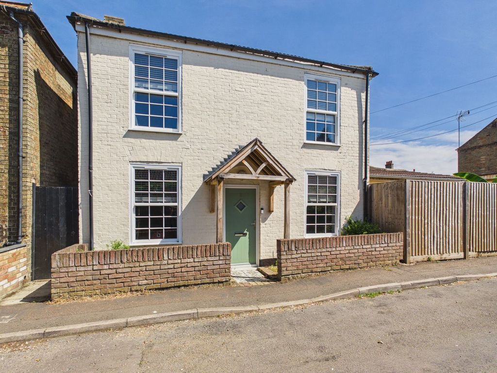 Property photo 1 of 20