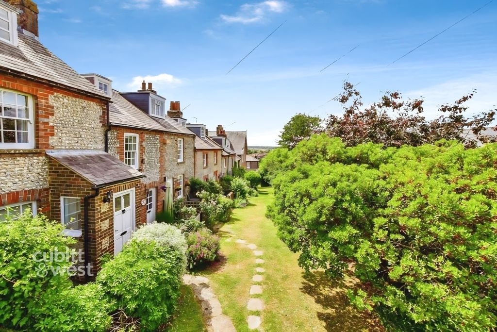 Property photo 1 of 13 1Da10051-3