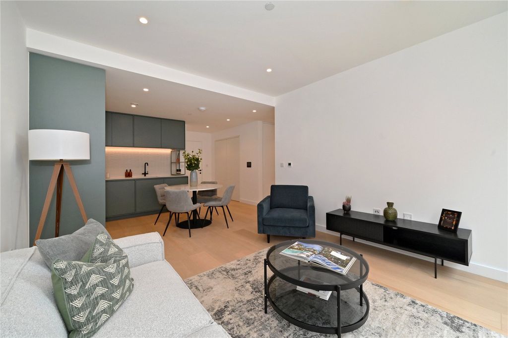 Property photo 2 of 19 Receprion Room