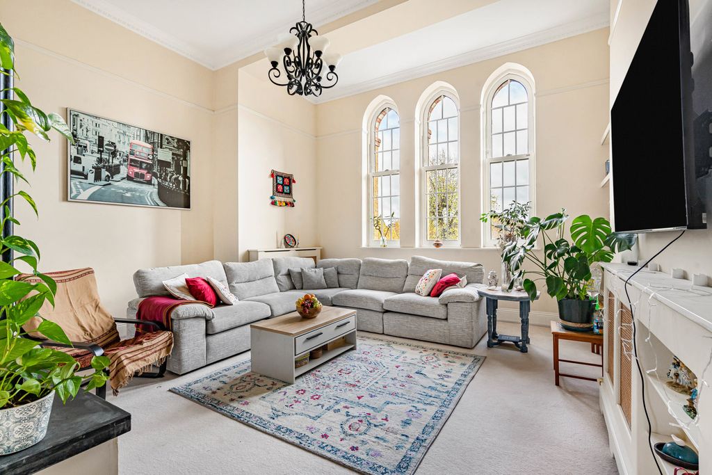 Property photo 2 of 17 Reception Room